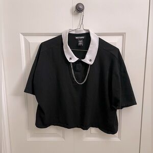 Unisex Black Crop-top with Collar and Chain